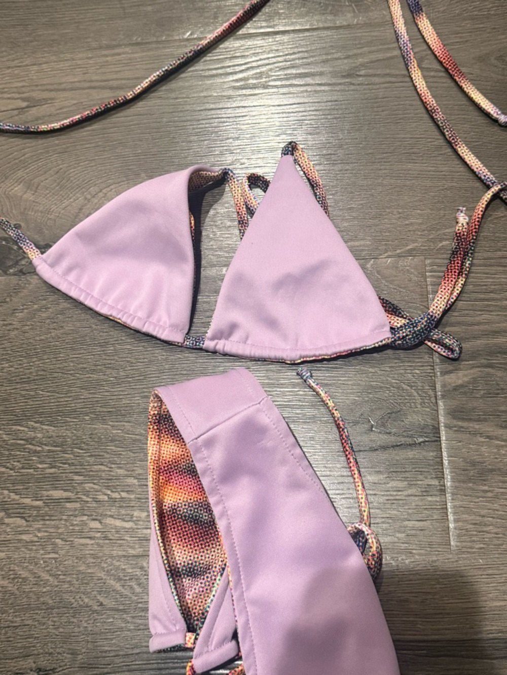 Funky Eyeshadow Bikini Set - Picture 3 of 6